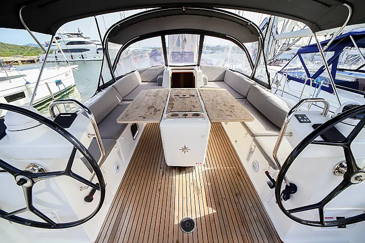 Jeanneau 54 - 4cab - 