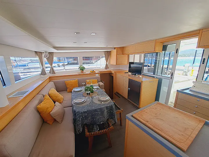 LAGOON 450 - 
