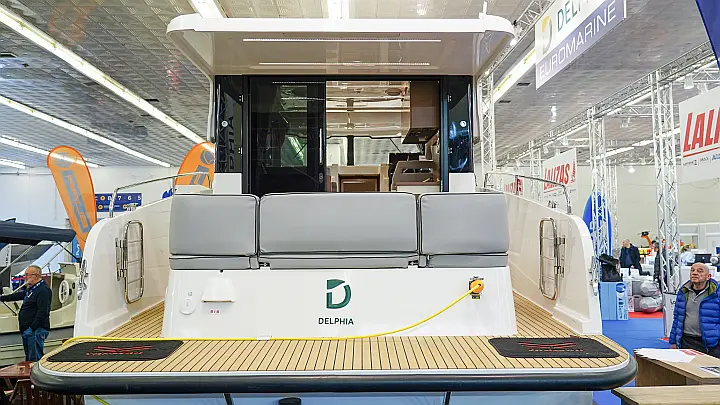 Delphia 10 Sedan - 