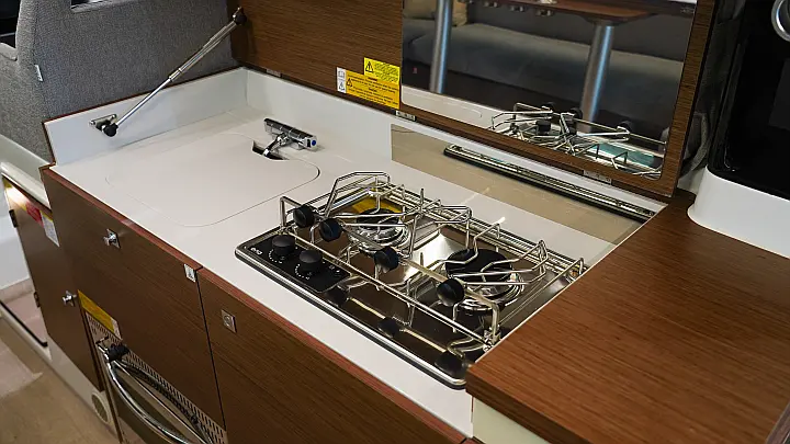 Delphia 10 Sedan - 