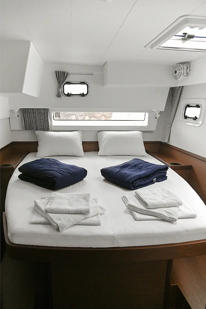 Lagoon 42 - 