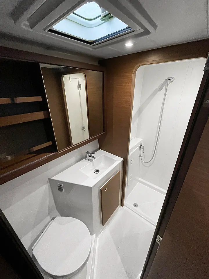 Lagoon 42 - 