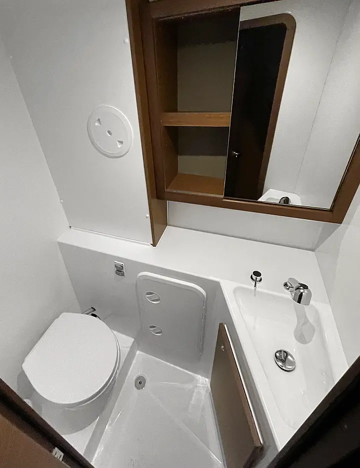 Lagoon 42 - 