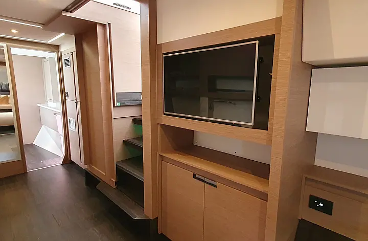 Elba 45 Owner Version - 