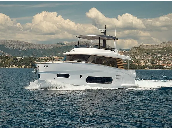 Azimut Magellano 66 - Princess M  - External image
