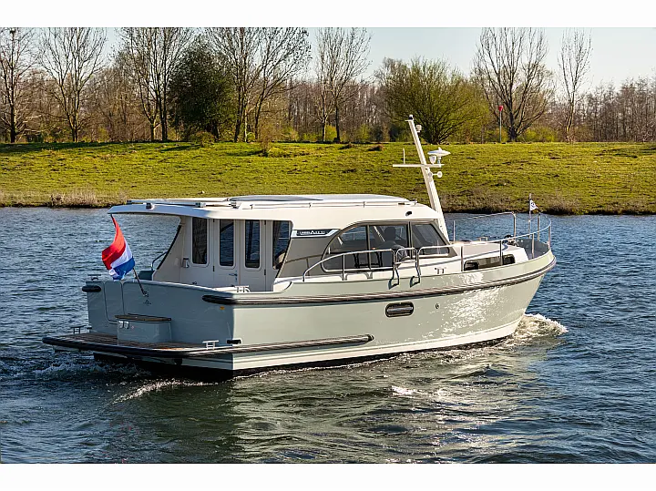 Linssen 30 SL Sedan - Isolde  - External image