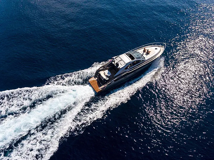 Pearl Sea 56 - Silver Arrow  - External image