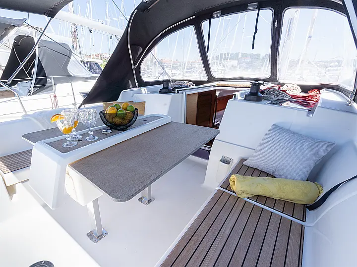 Dufour 382 Grand Large - 