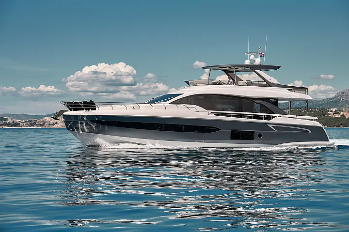 Azimut 78 Fly - 