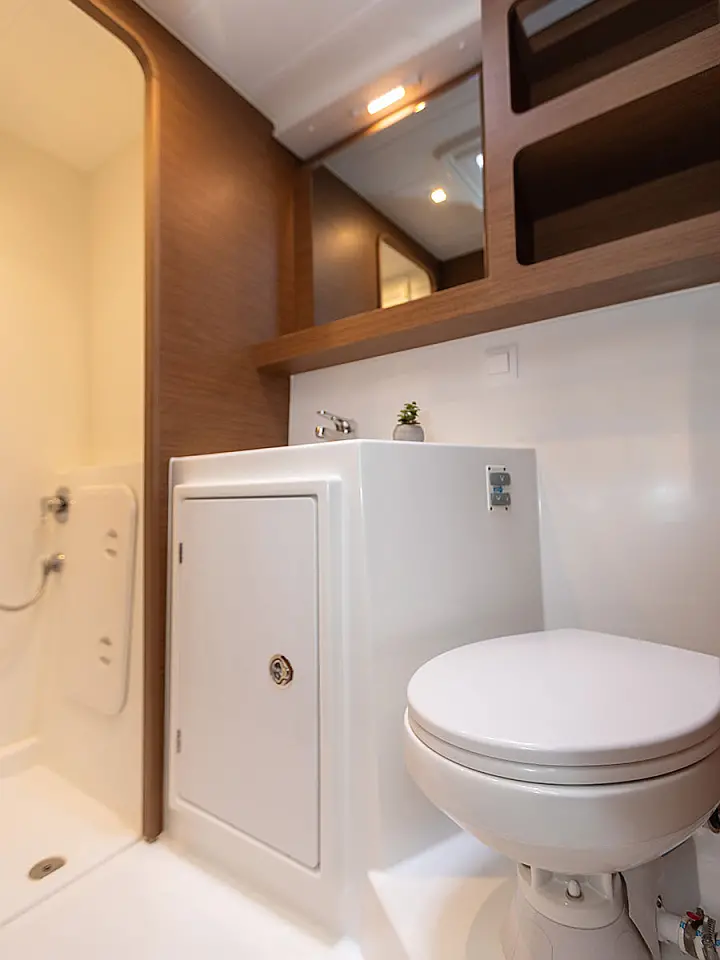 Lagoon 42 - 