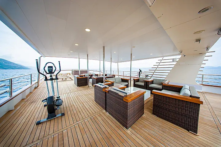 Luxury Motor Yacht - 