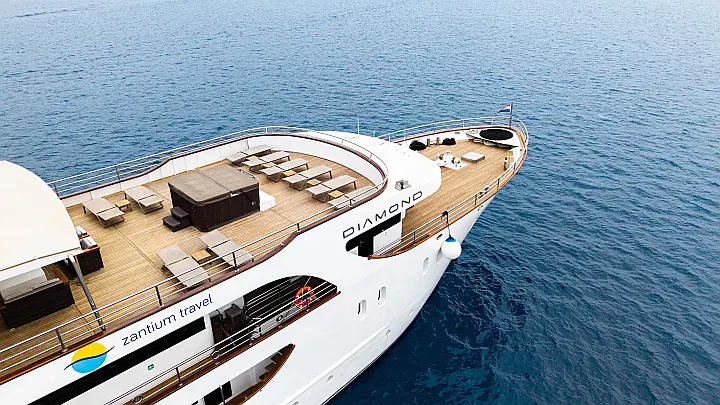 Luxury Motor Yacht - 