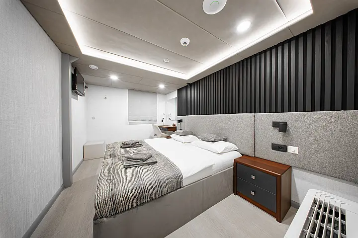 Luxury Motor Yacht - 